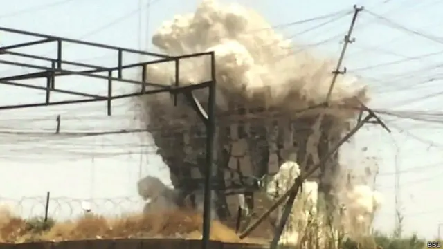 Sejumlah masjid dan tempat suci diledakkan oleh kelompok ISIS.