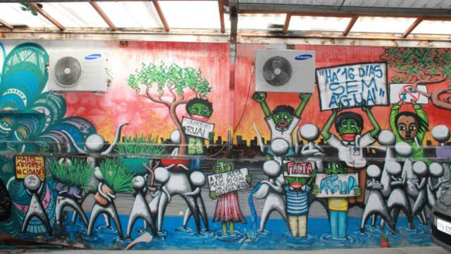 A crise hídrica que assombra os paulistanos serviu de inspiração para essa obra do grafiteiro Mundão. Foto: Charles Humpreys