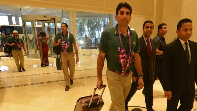 سلیکشن کمیٹی نے پہلے مرحلے میں مصباح الحق کی قیادت میں ٹیسٹ ٹیم کا اعلان کیا ہے جبکہ محدود اوورز کے میچوں کے لیے ٹیم کا اعلان بعد میں کیا جائے گا۔