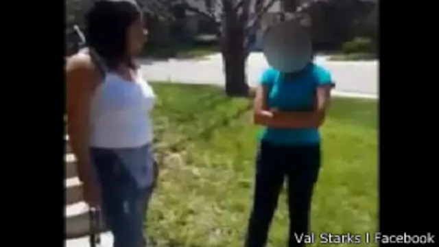 Imagen de video de madre que humilló a su hija