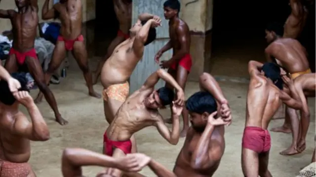 कुश्ती, पहलवान