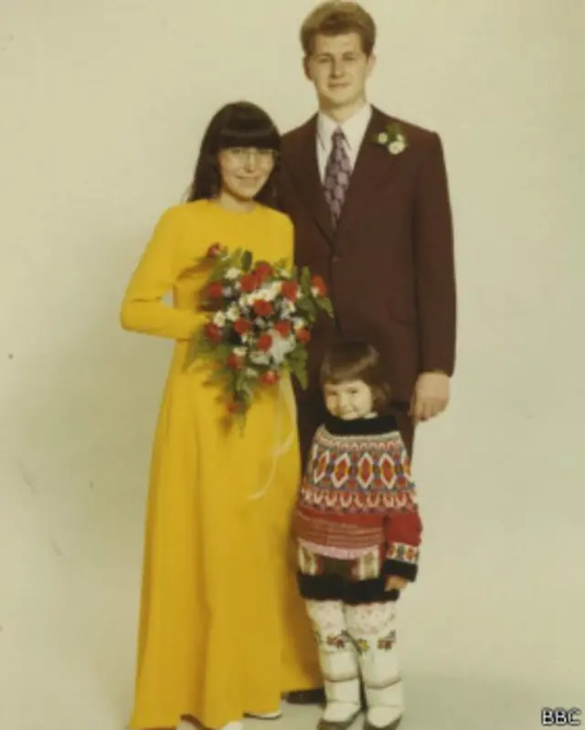 Helene, su marido y su hijo.