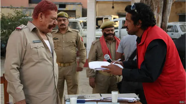 مس ٹنکپور حاضر ہو میں اوم پوری نے پولیس والے کا کردار ادا کیا ہے