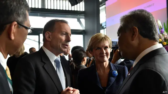 آسٹریلوی وزیر اعظم ٹونی ایبٹ نے کہا تھا کہ آسٹریلیا نے اس مسئلے کو انتہائی اخترائی انداز میں حل کیا ہے