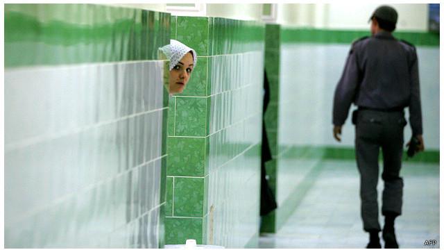 Tahanan perempuan di Iran