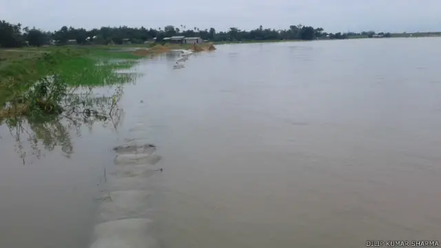 बाढ़, असम