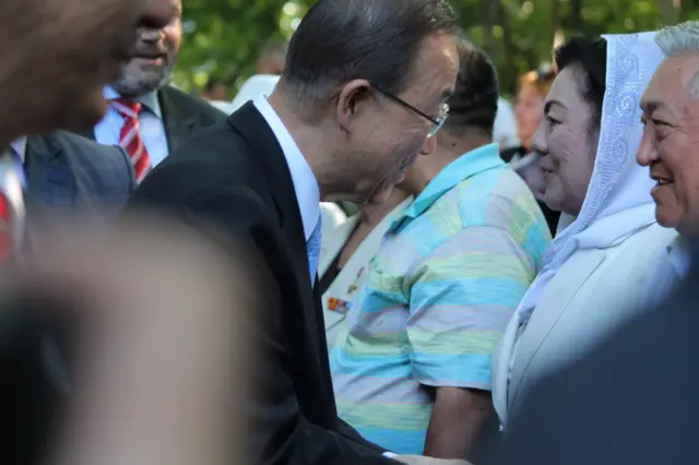 Баш катчы иш сапарында Ош шаарындагы жарандык активисттер,бейөкмөт уюмдарынын өкүлдөрү жана жергиликтүү бийлик өкүлдөрү менен жолугушту. 