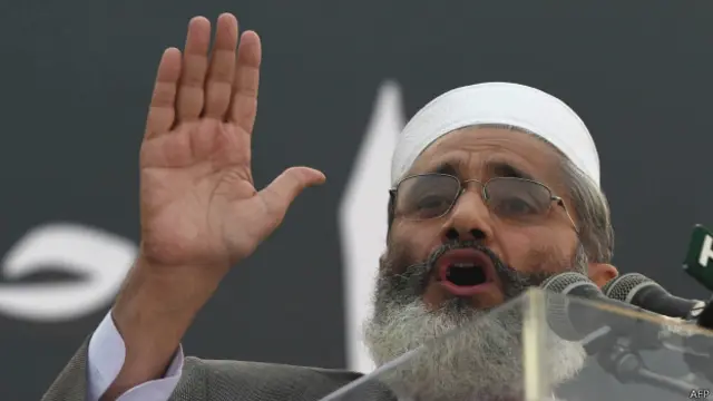 جماعت اسلامی کے سربراہ سراج الحق سنیٹ کا رکن منتخب ہونے کے بعد ان کی صوبائی اسمبلی کی نشست خالی ہوگئی تھی