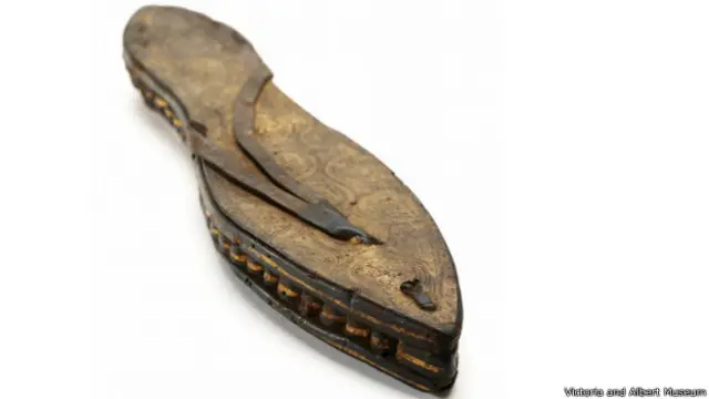 тапочек из папируса