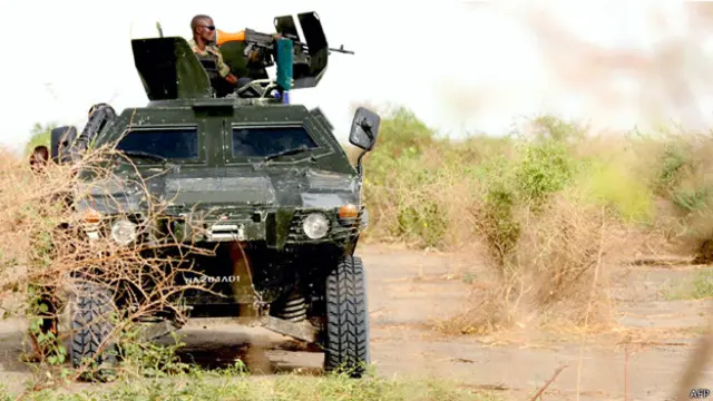 يحاول الجيش النيجيري التصدي للمسلحين شمال شرقي البلاد