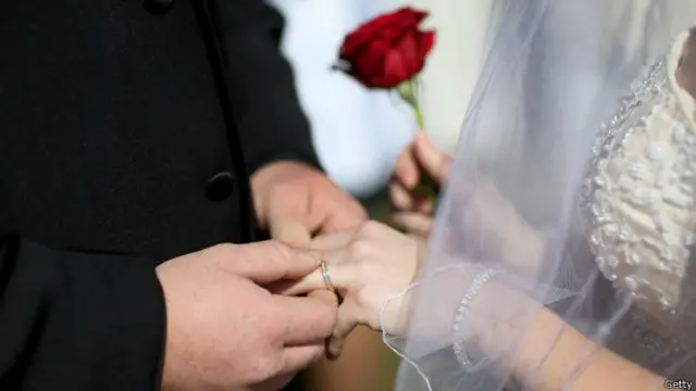 تازہ تحقیق کے مطابق شادی خواتین کے مقابلے مردوں کے لیے زیادہ صحت مند ہے