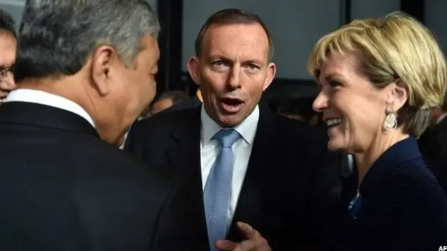 تونی اوبوت می‌گوید ماموران مهاجرت استراتژی‌های "فوق العاده خلاقانه‌ای" را برای متوقف کردن قایق‌های حامل پناهجویان به کار گرفته‌اند