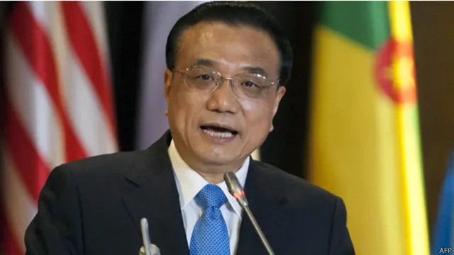 جاء في بيان أصدرته الحكومة الصينية يوم الجمعة أن رئيس الحكومة لي كيشيانغ "شعر بقلق بالغ" حال سماعه بنبأ الحادث