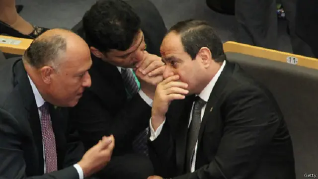 جاء تعيين خيرت ضمن أكبر حركة ديبلوماسية لتعيين سفراء وقناصل أعلن الرئيس السيسي عنها الأحد. 