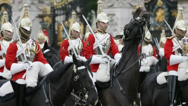 Конные гвардейцы на параде
