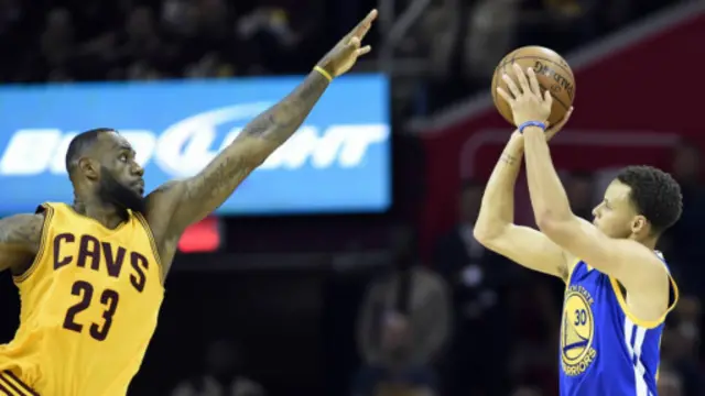 LeBron James berjuang habis-habisan untuk menuntun Cavaliers meraih gelar juara yang pertama sejak 1964.