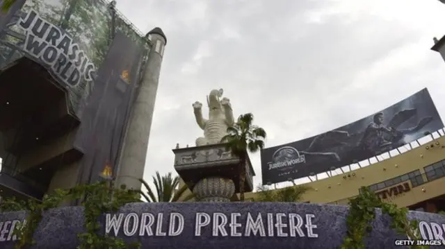 《侏羅紀世界》上映首周全球票房創新高