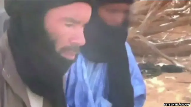 贝尔摩塔尔现年40多岁。