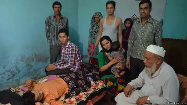 दीन मोहम्मद का परिवार ख़ौफ़ज़दा है.