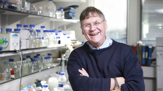 Hunt asegura que los comentarios tenían un tono jocoso e irónico.