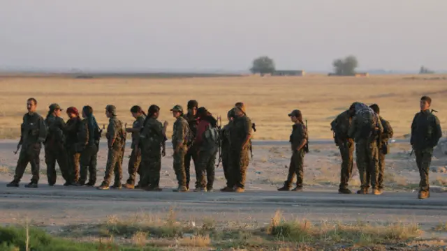 तल अबयाद में कुर्द