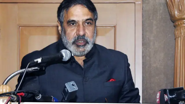 आनंद शर्मा ने मोदी पर निशाना साधा