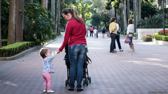 Para promotora, exigir o uso de roupa branca para babás é é uma regra discriminatória (Crédito: Mariana Chama)