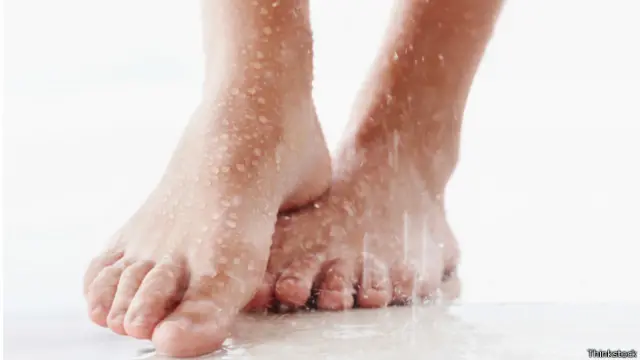 Al contrario de lo que uno pueda pensar, las duchas frías no son la solución.