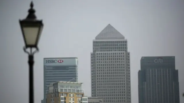 位于伦敦东南金丝雀码头的汇丰银行总部大楼