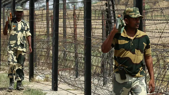 तनाव का असर भारत और पकािस्तान सीमा पर गोलीबारी के रूप में कई बार सामने आया है