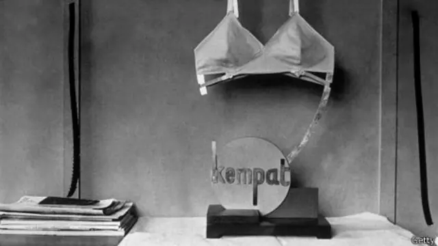 Вітрина магазину білизни, Лондон 1935 рік 