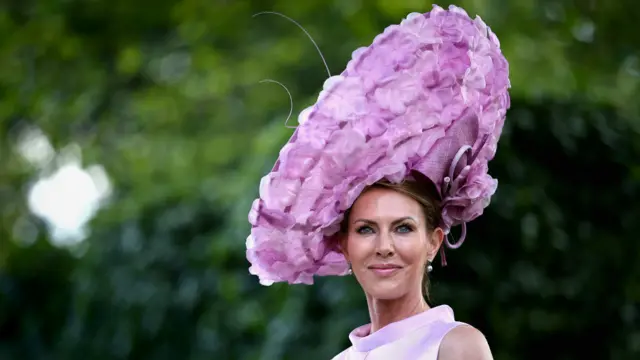 Посетительница скачек