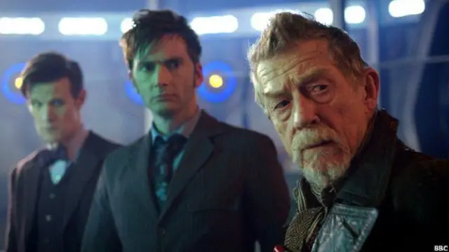 لعب السير هيرت دور طبيب الحروب في مسلسل "دكتور هو" عام 2013