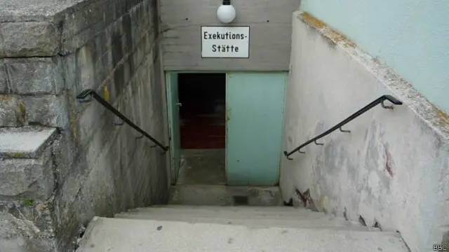 Hoy Mauthausen es un centro de la memoria. Todavía están los cuartos que se usaron como cámaras de exterminio.