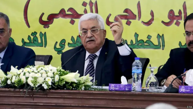 د فلسطین ولسمشر محمد عباس خپل ګوند الفتح ته ویلي، چې کابینه به منحل شي