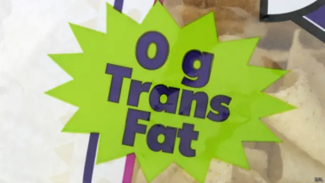 Las etiquetas señalan la cantidad de grasas trans que contienen los alimentos. 