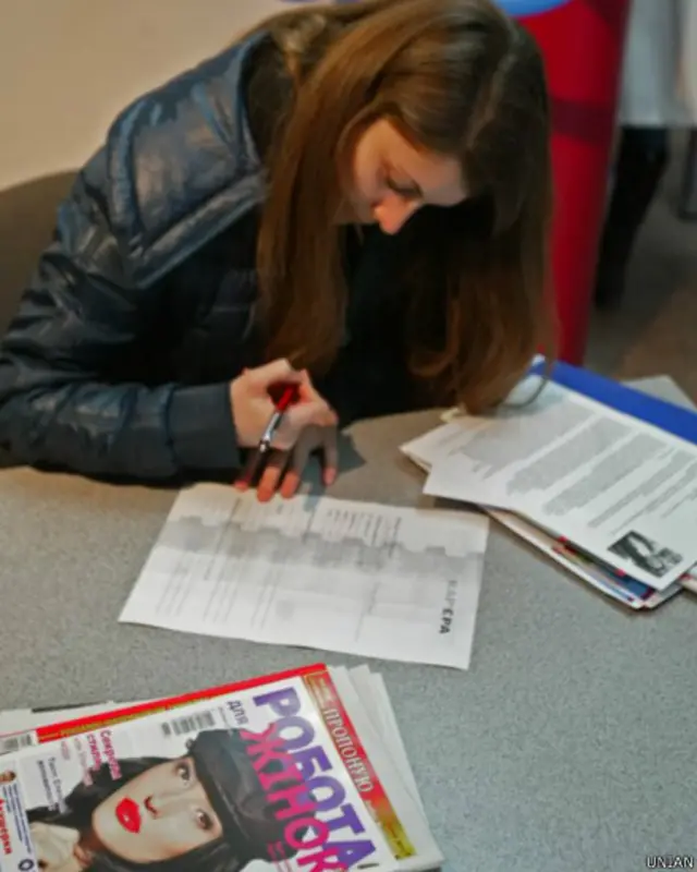 Вакансій менше, ніж тих, хто шукає роботу