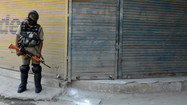 پچھلے ہفتے سوپور کے علاقے میں ٹارگٹ کلنگ کے واقعات میں چار افراد ہلاک ہوئے تھے