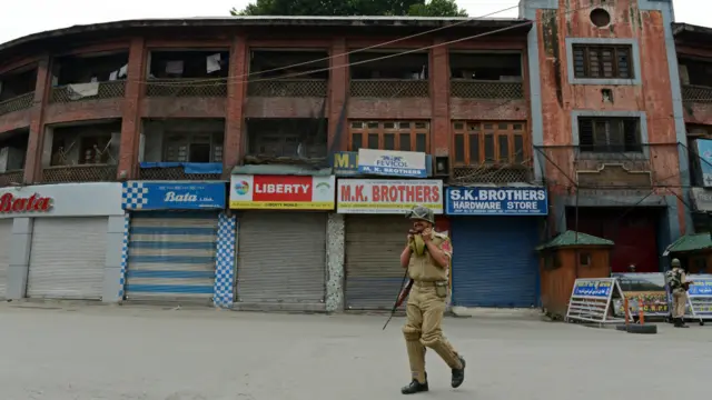 تاہم کشمیر کے علیحدگی پسندوں کا کہنا ہے کہ ان ہلاکتوں میں سرکاری خفیہ ایجنسیاں ملوث ہیں