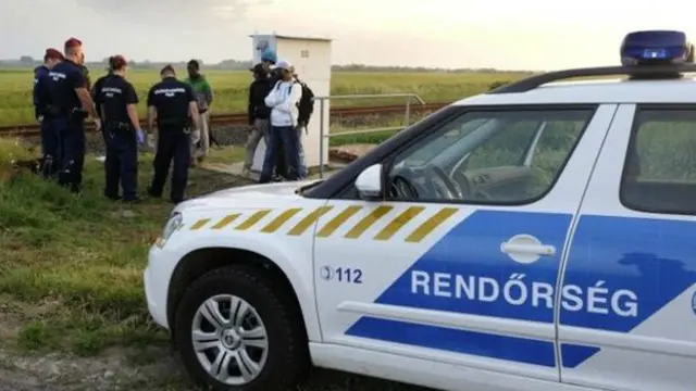 ناقدین کا خیال ہے کہ منگل کو کیا جانے والا اعلان ہنگری کی حکومت کی جانب سے پناہ گزین مخالف تازہ بیان بازی ہے