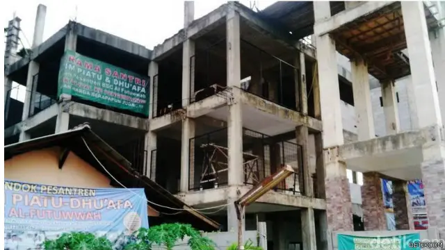 Masjid Al Futuwwah terletak di Cipete Utara, Jakarta Selatan.