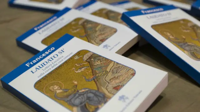 Encíclica papal sobre clima, ambiente e pobreza foi lançada em junho de 2015