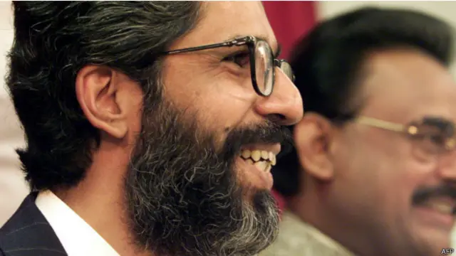 میٹروپولیٹن پولیس کو ڈاکٹر عمران فاروق کے قتل کے الزام میں دو پاکستانی شہری مطلوب ہیں