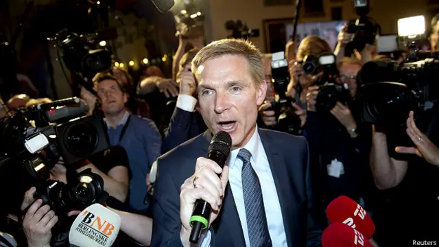 کریستین تولسن دال، رهبر حزب مردم که حزبی دست راستی است، با کسب ۲۱% از آرا دومین حزب بزرگ پارلمان شد