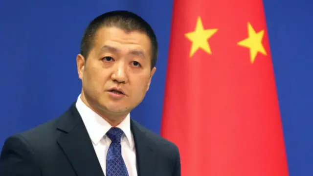 中國外交部發言人陸慷表示，暫時未能核實報道真偽，但如果屬實，則中國政府「有責任採取果斷措施制止暴力恐怖行為，以維護新疆的和平穩定。」