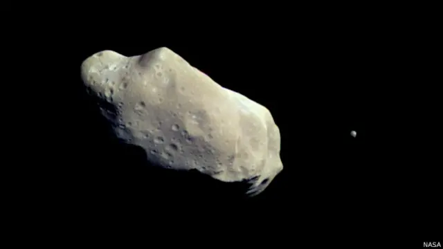 Se debería a las particulas liberadas por cometas, no asteroides.