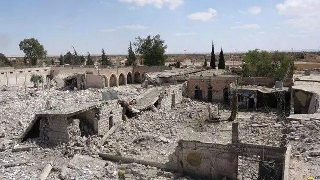 دولت اسلامیہ کی جاری کردہ تصویر سے قبل گارڈز اور قیدیوں کے علاوہ اس جیل کو پہلے کسی نے نہیں دیکھا تھا