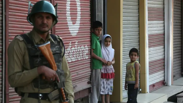 फ़ौज, कश्मीर