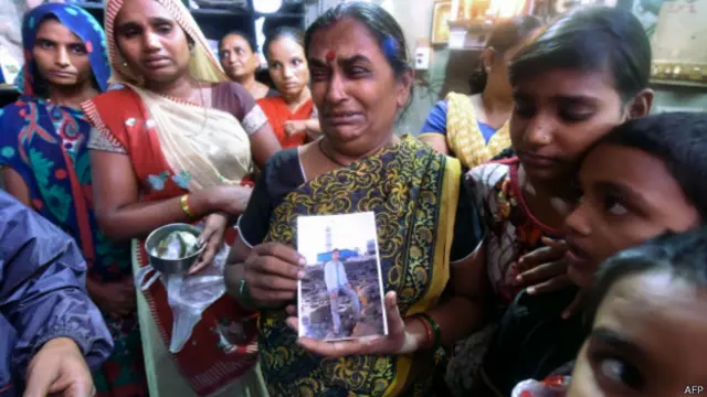 मुंबई में ज़हरीली शराब से मौतें