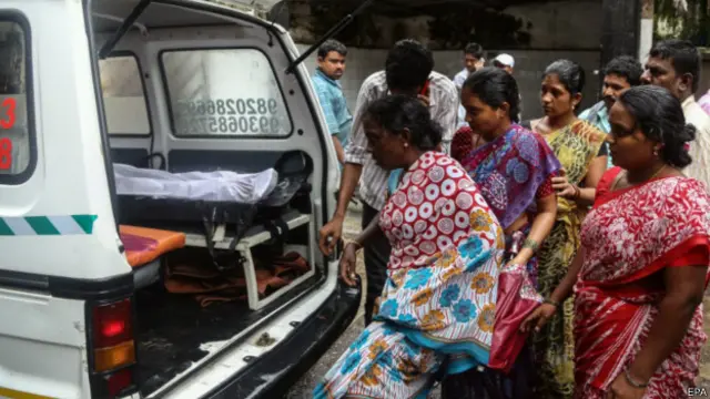 بھارت میں ماضی میں بھی زہریلی شراب پینے سے ہلاکتوں کے کئی بڑے واقعات پیش آ چکے ہیں